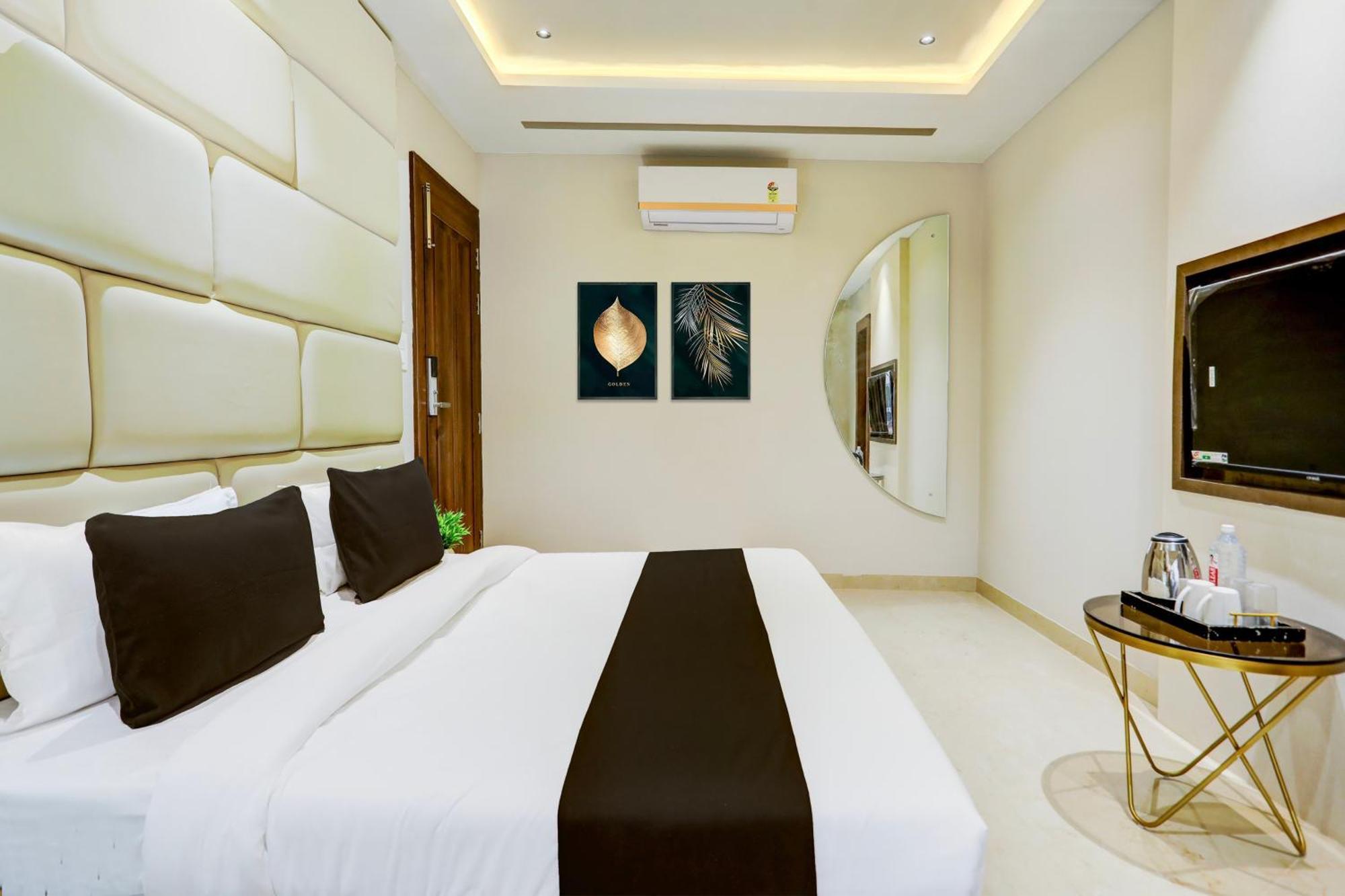 Super Collection O Belgacihia Near Kolkata Railway Station Hotel Gwalior Exterior photo