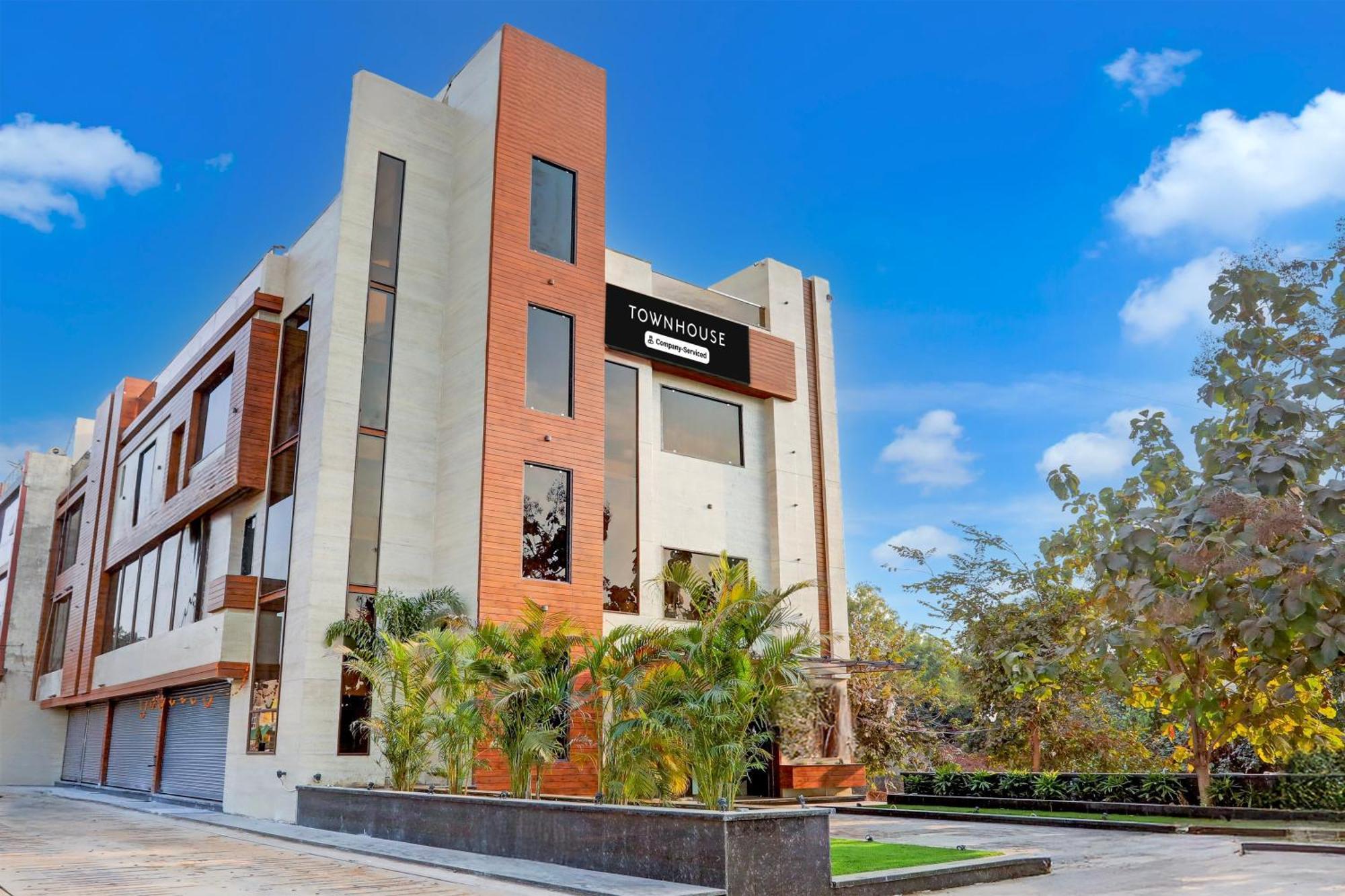 Super Collection O Belgacihia Near Kolkata Railway Station Hotel Gwalior Exterior photo